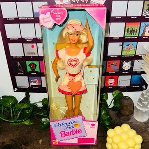 Barbie Vintage Mattel Valentine Fun 90’s Collectible Doll Toy
